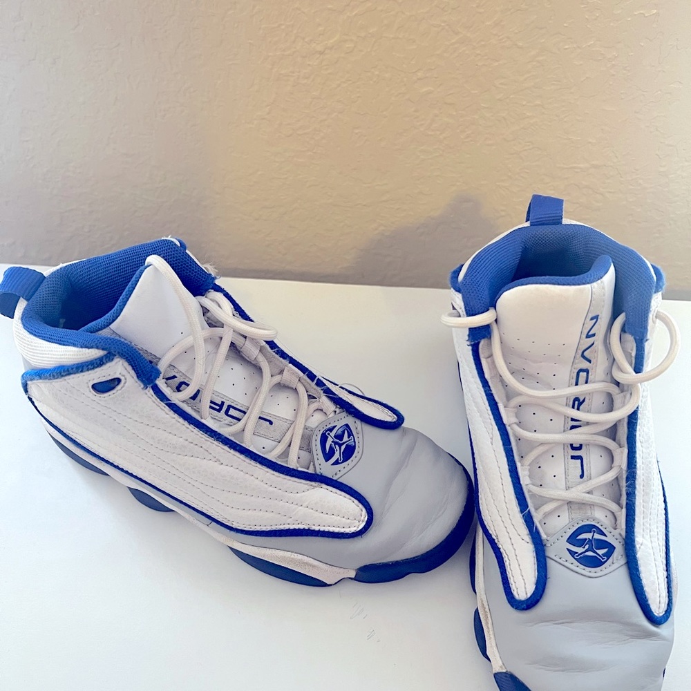 ✅SOLD✅White/ Blue Jordan Shoes